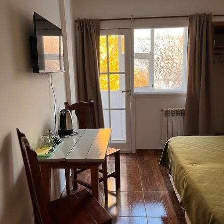 Astoria Patagonia Habitaciones Privadas San Carlos de Bariloche Bagian luar foto