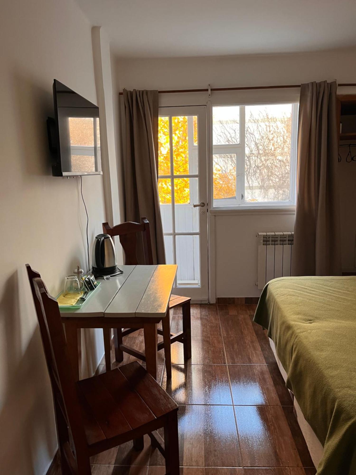 Astoria Patagonia Habitaciones Privadas San Carlos de Bariloche Bagian luar foto